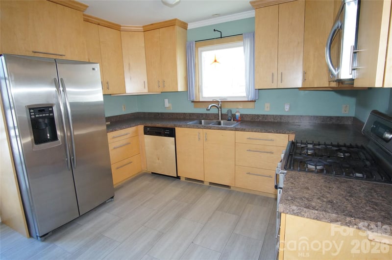 615 Hillcrest St, Charlotte, NC 28206