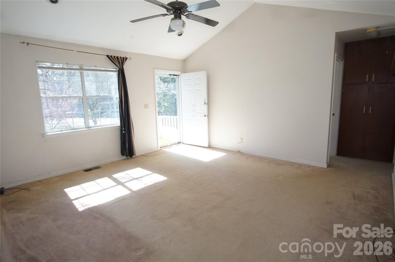 615 Hillcrest St, Charlotte, NC 28206