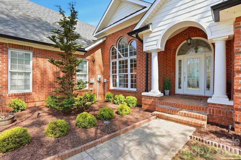 7535 E Sedgebrook Dr E, Stanley, NC 28164