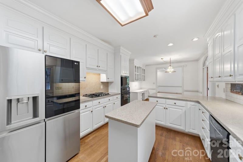5215 Silchester Ln, Charlotte, NC 28215