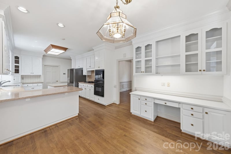 5215 Silchester Ln, Charlotte, NC 28215