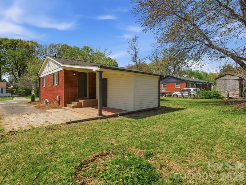 4946 Morgan St, Charlotte, NC 28208