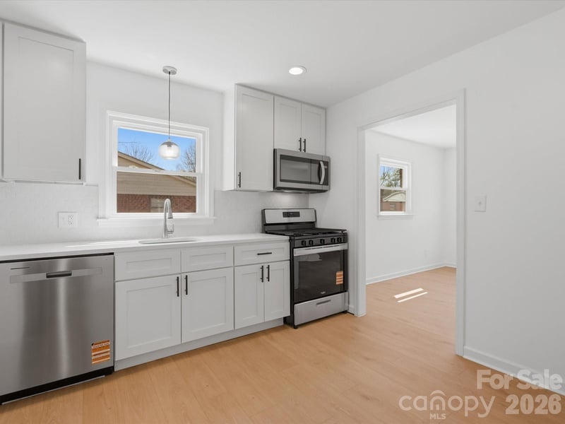 4946 Morgan St, Charlotte, NC 28208