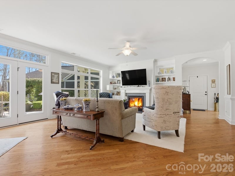 1180 Avalon Pl, Matthews, NC 28104