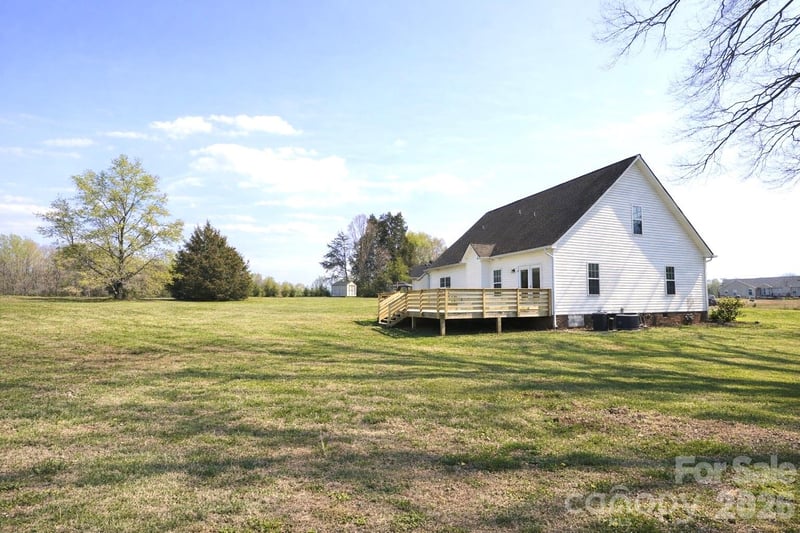 1045 Saxton Cir, Salisbury, NC 28147