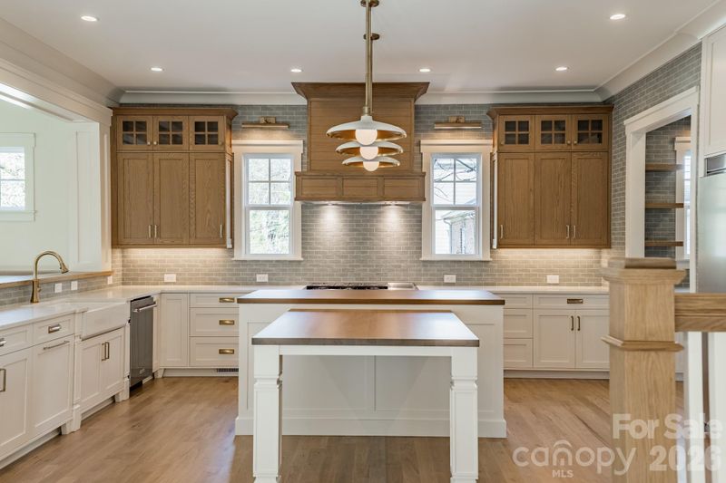 2508 Bay St, Charlotte, NC 28205