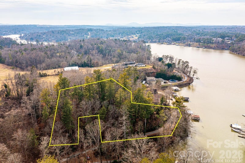 3431 6th Street Dr NW, Hickory, NC 28601