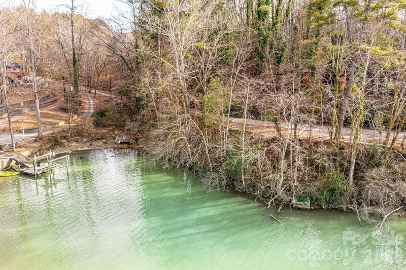 3431 6th Street Dr NW, Hickory, NC 28601