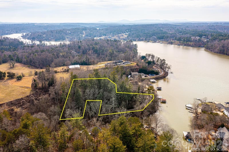 3431 6th Street Dr NW, Hickory, NC 28601