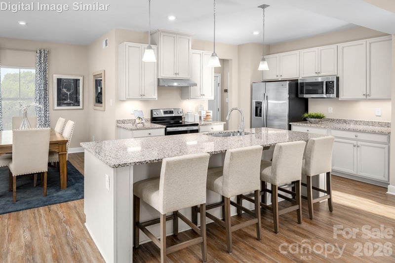 2051 Fernway Dr, Charlotte, NC 28216