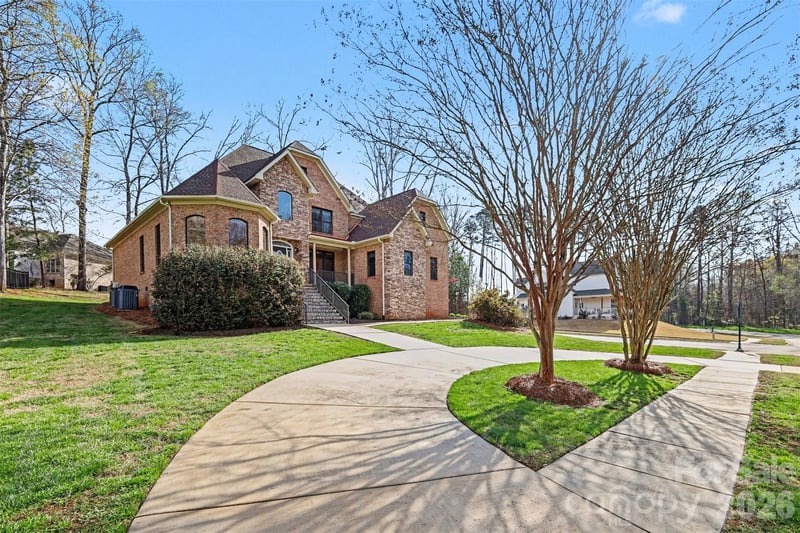 402 Rugby Rd, Salisbury, NC 28144