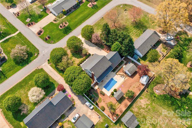 203 Carolina Dr, Cherryville, NC 28021