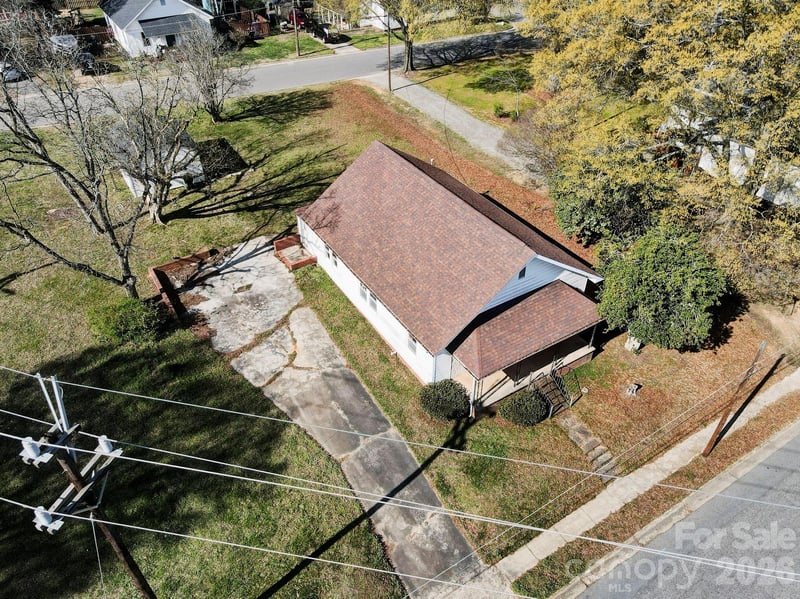 224 W Mills Ave, Mooresville, NC 28115