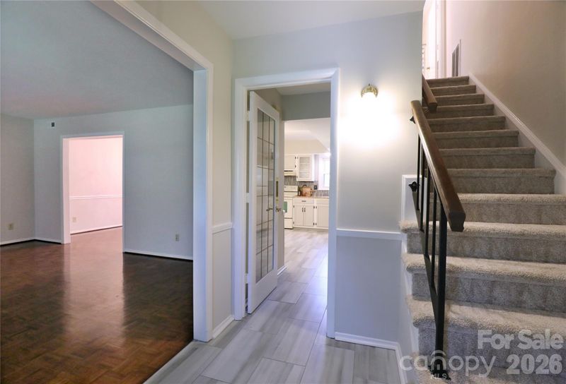 725 Bethune Pl, Matthews, NC 28105