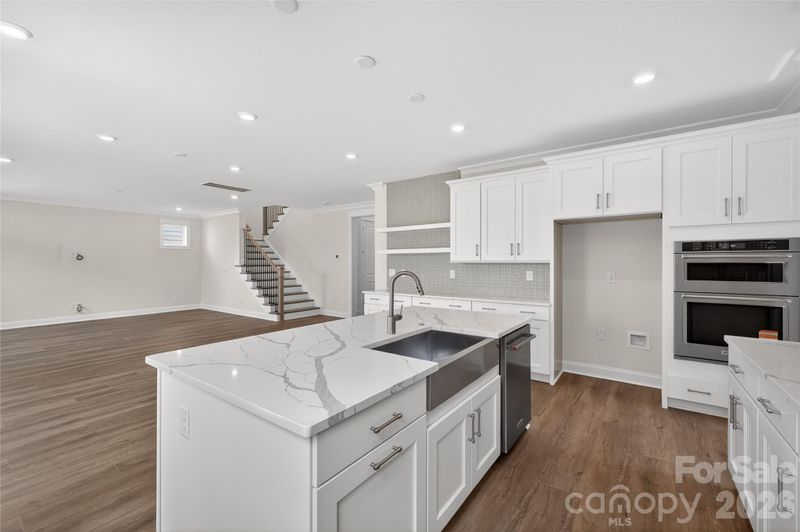 355 Linda Carol Ln, Tega Cay, SC 29708