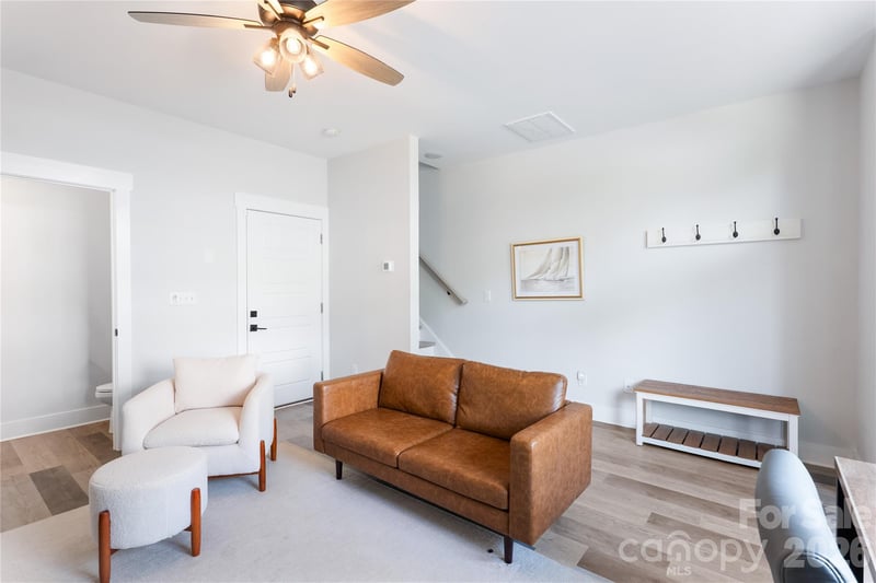 223 S Bruns Ave, Charlotte, NC 28208