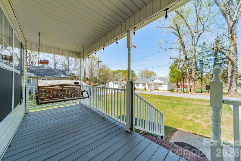 1015 S Walnut St, Kannapolis, NC 28081