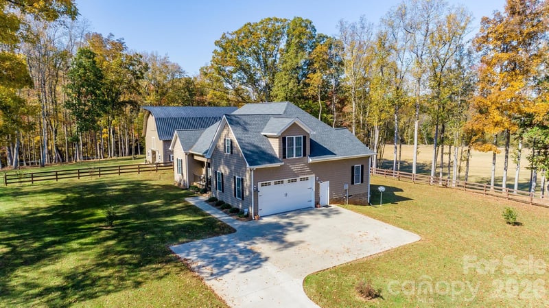 1579 Jennings Rd, Statesville, NC 28625