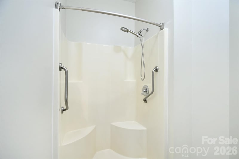 19968 Oak Leaf Cir, Cornelius, NC 28031