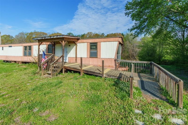 116 Twisted Oak Ln, Gastonia, NC 28052