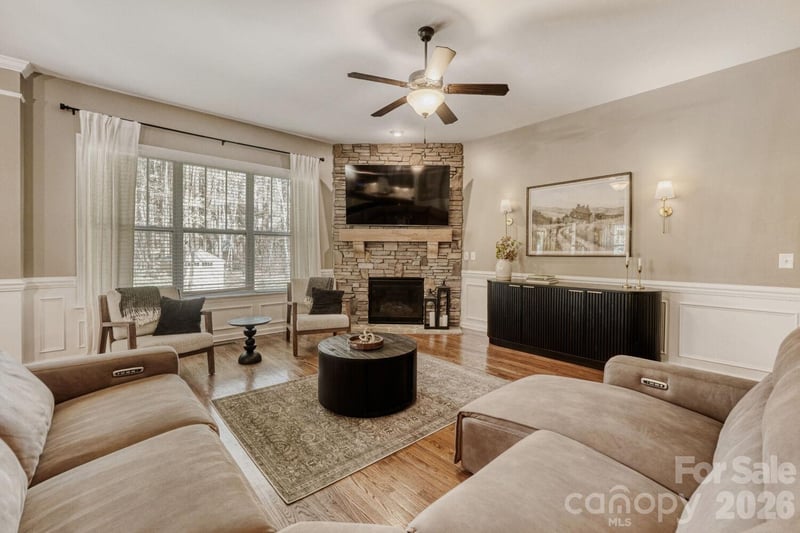 405 Brookridge Dr, Mount Holly, NC 28120