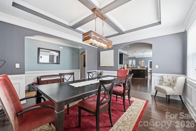 5041 El Molino Dr, Charlotte, NC 28214