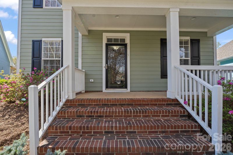 17715 North Shore Cir, Cornelius, NC 28031
