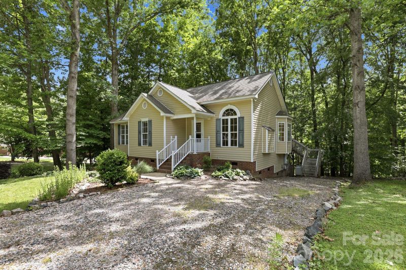 716 King St, Waxhaw, NC 28173