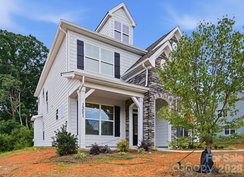 1321 Knob Creek Dr, Gastonia, NC 28054
