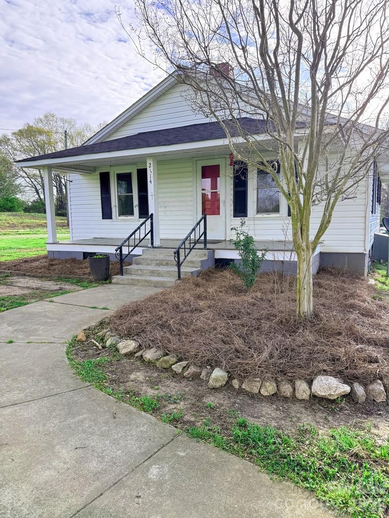 2114 Shelby Hw, Blacksburg, SC 29702
