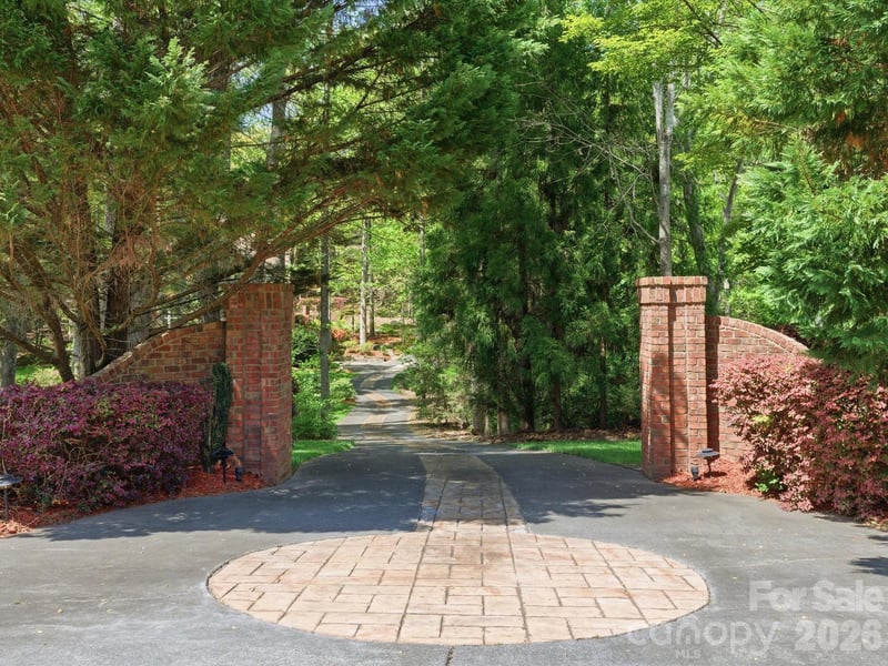 809 Savile Ln, Fort Mill, SC 29715