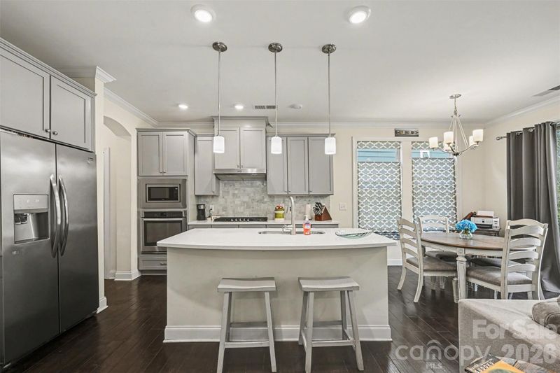 11707 Clems Branch Dr, Charlotte, NC 28277