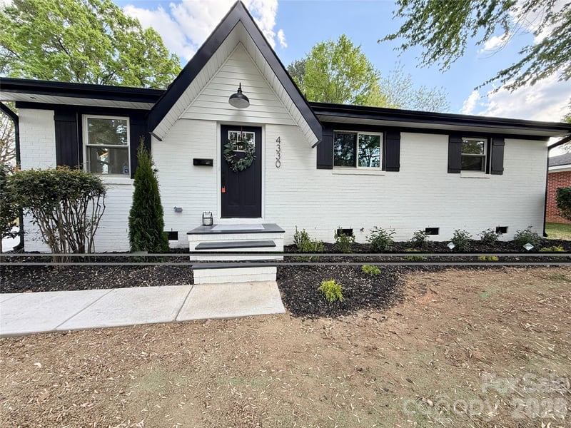 4330 Colebrook Rd, Charlotte, NC 28215