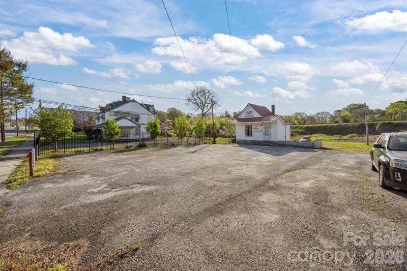 629 S Main St, Salisbury, NC 28144