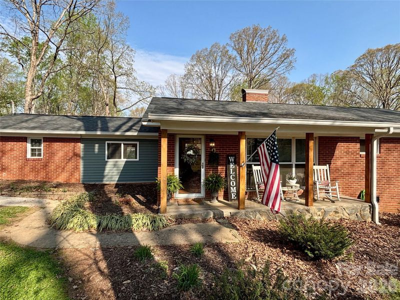 109 Green Acres Rd, Mount Holly, NC 28120