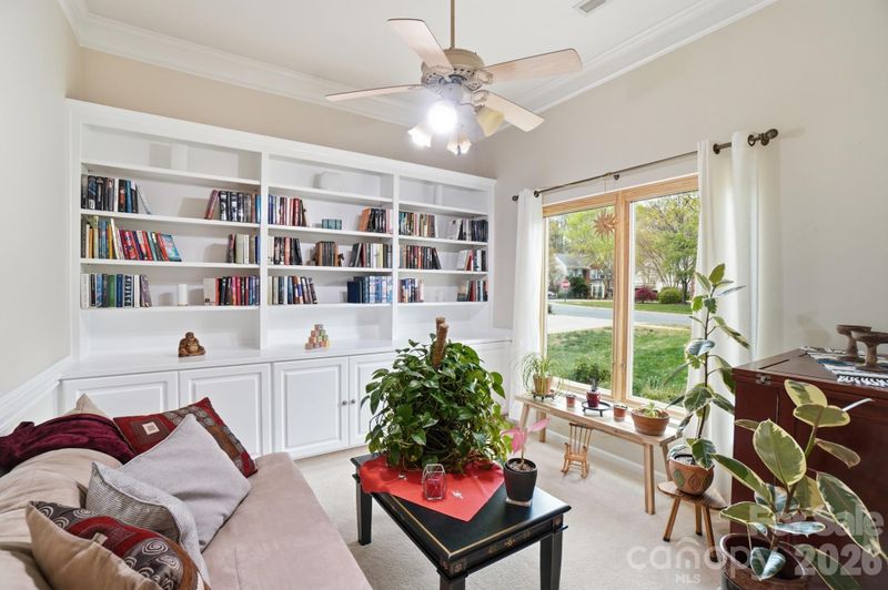 4027 Lannier Falls Ln, Charlotte, NC 28270