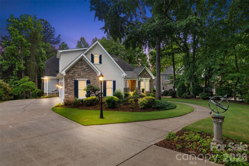 7902 Chapel Creek Dr, Denver, NC 28037