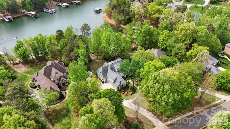7902 Chapel Creek Dr, Denver, NC 28037