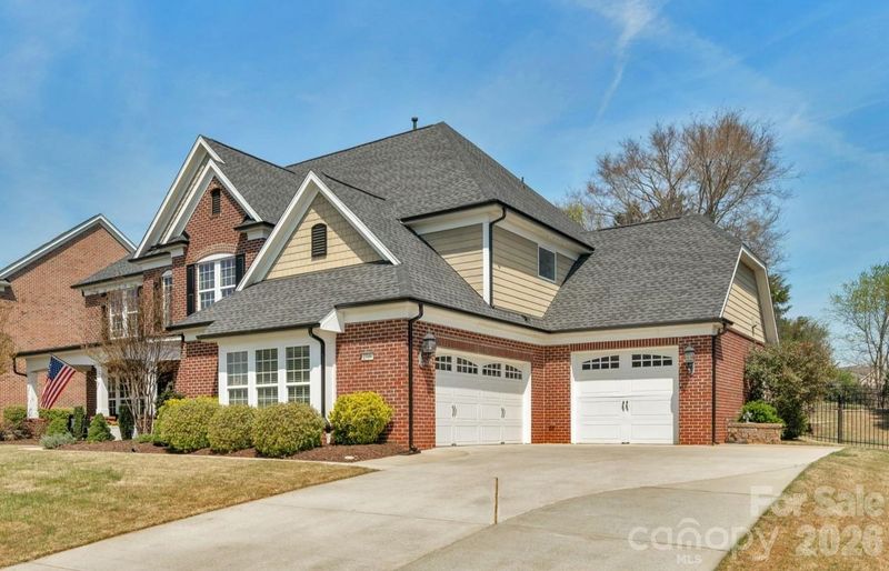 2709 Creek Manor Dr, Waxhaw, NC 28173