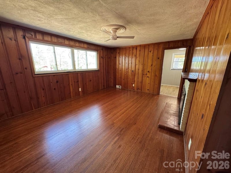 4424 Back Creek Church Rd, Charlotte, NC 28213