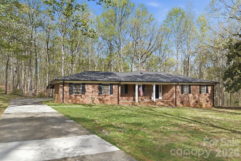 11715 Timber Ridge Rd, Charlotte, NC 28213