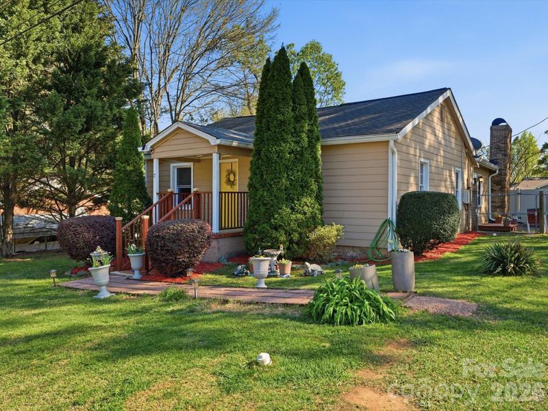 6223 Pine St, Charlotte, NC 28208