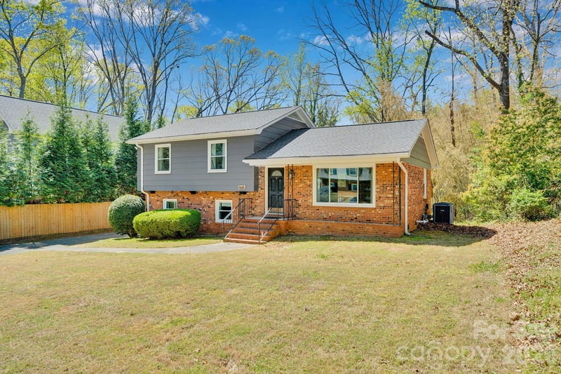 6616 Highbrook Dr, Charlotte, NC 28212