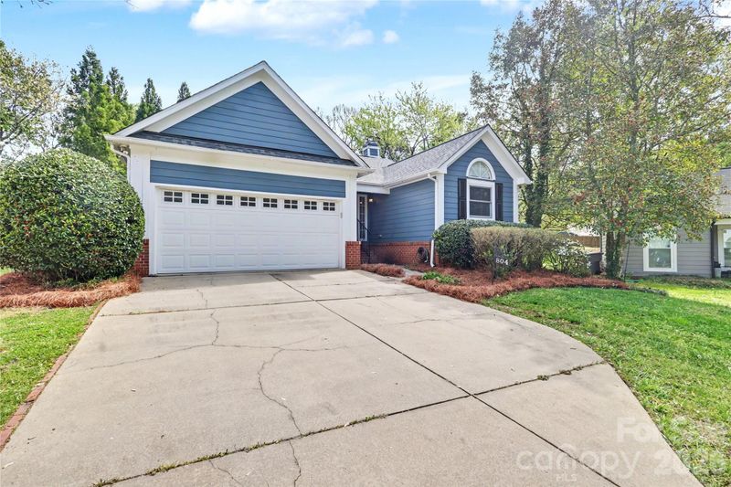 804 Mill Run Dr, Charlotte, NC 28209