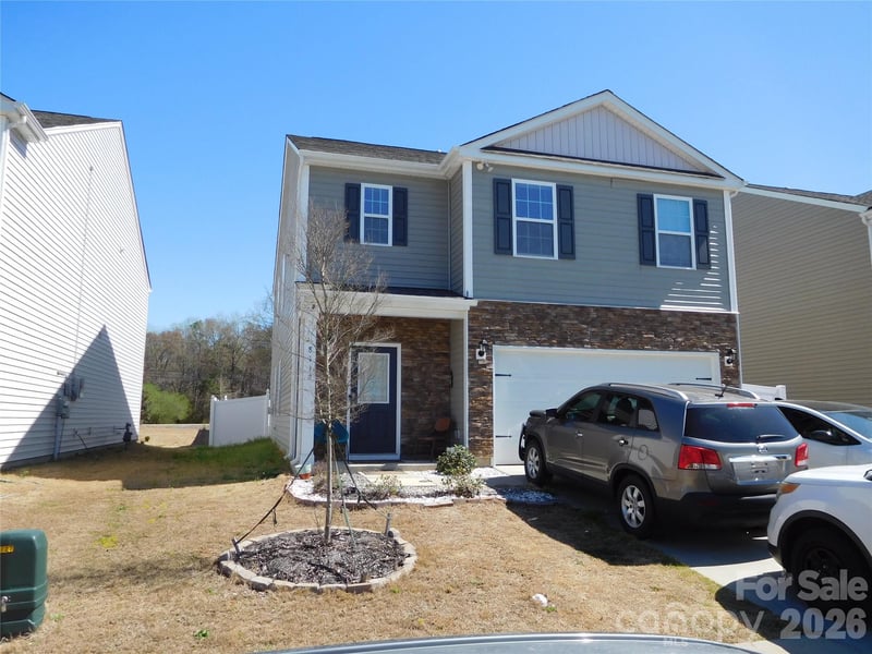 8112 Clairwood Dr, Charlotte, NC 28269