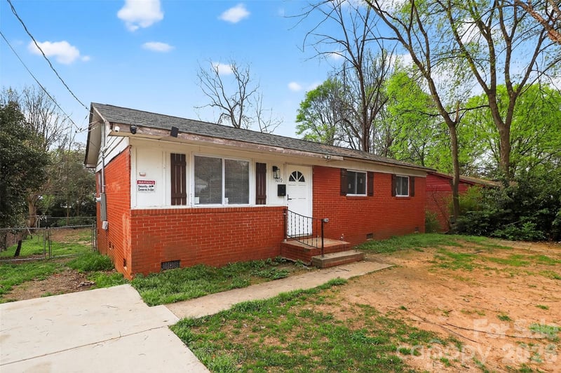 1019 Lewiston Ave, Charlotte, NC 28208