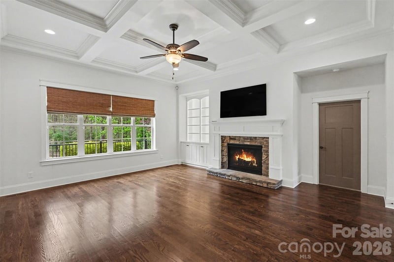 17909 Nodghia Cir, Davidson, NC 28036