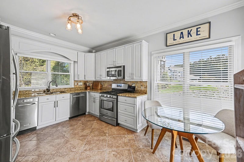 18724 Nautical Dr, Cornelius, NC 28031