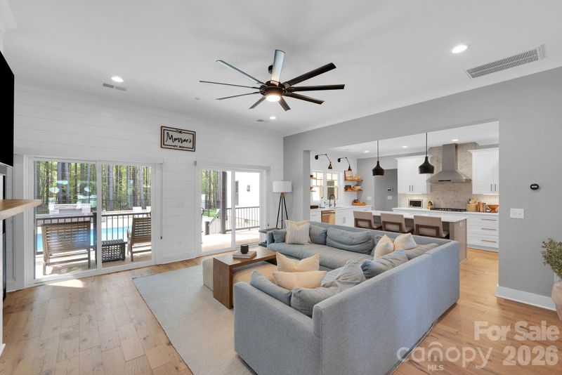 153 Winding Forest Dr, Troutman, NC 28166