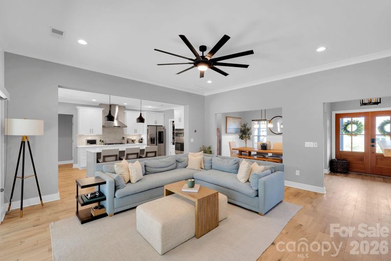 153 Winding Forest Dr, Troutman, NC 28166